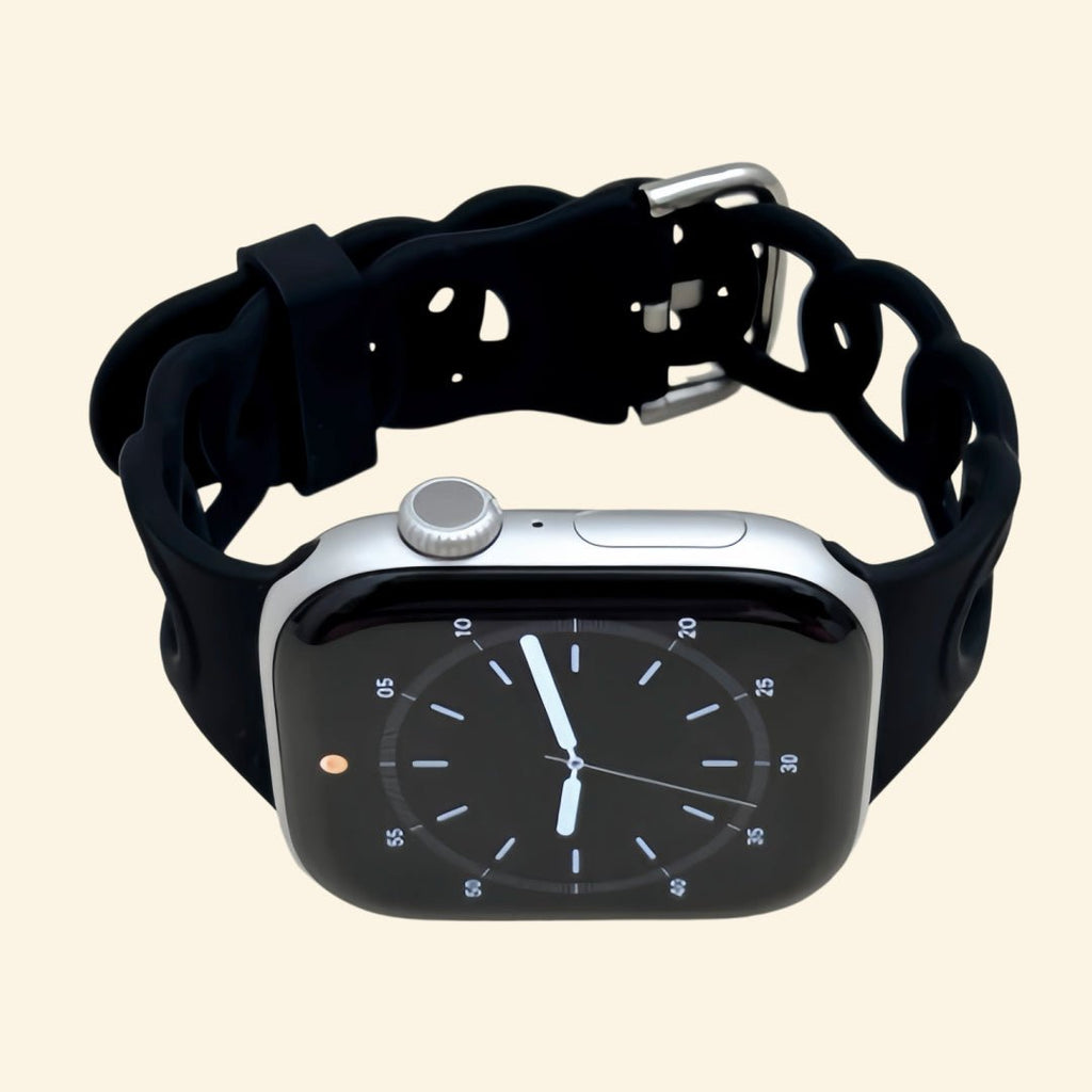 Onyx Black Cutout Chain Link Silicone Band for Apple Watch - Carapace StudioWatch BandCarapace StudioCarapace StudioCS-8676-BLK-SIL-1Apple Watch Ultra 3 (49mm)Onyx Black Cutout Chain Link Silicone Band — front face view on Apple Watch