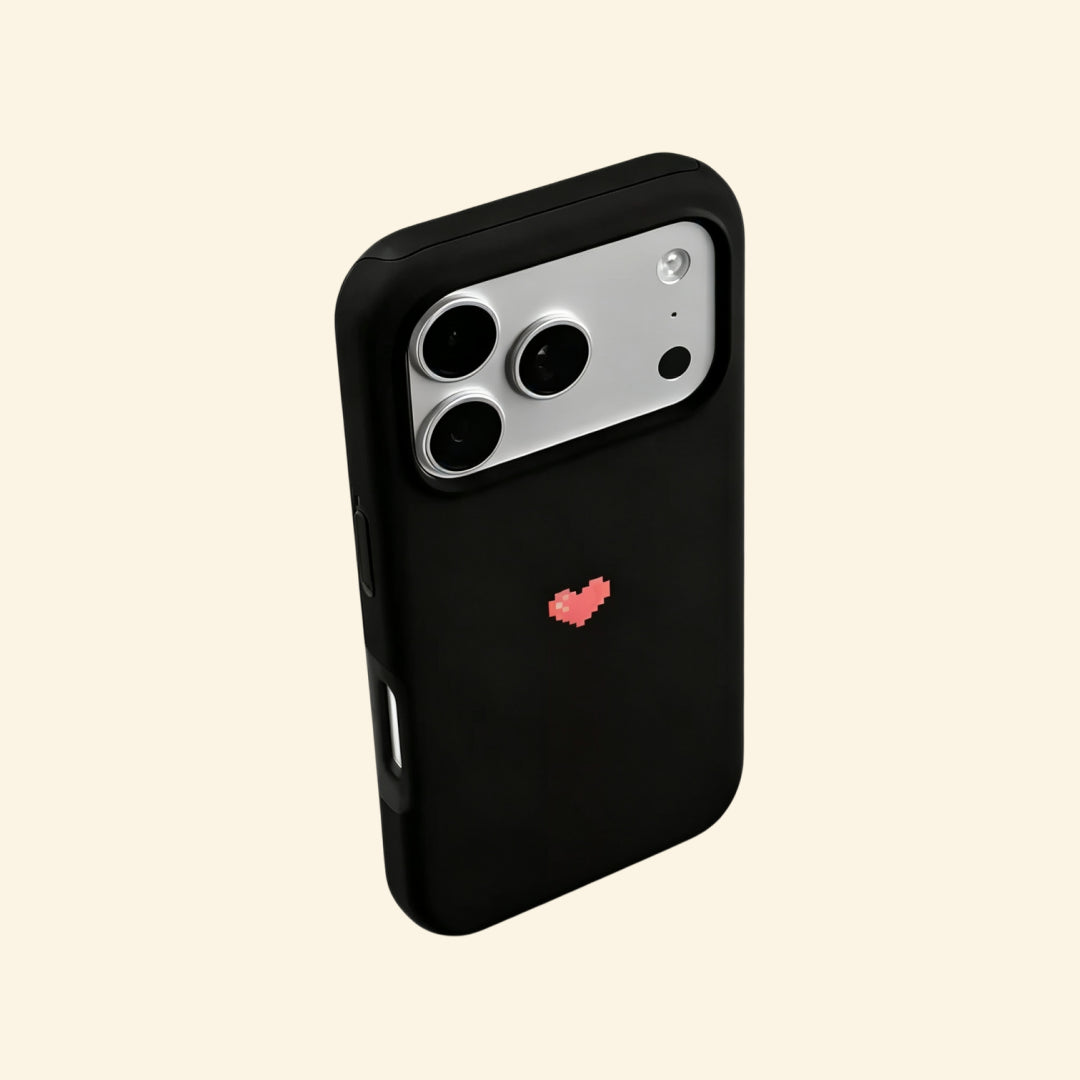 The Pixel Case Retro Pixel Heart – front and side profile flat lay