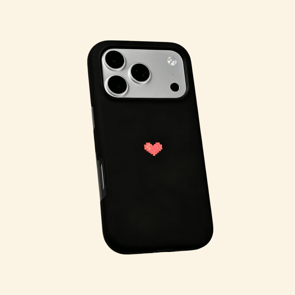 The Pixel Case Retro Pixel Heart – hand-held lifestyle shot